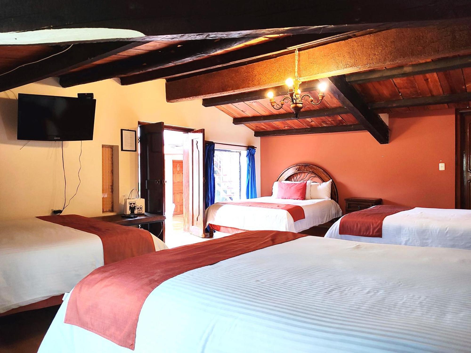 Hotel Barrio Antiguo San Cristóbal de Las Casas エクステリア 写真